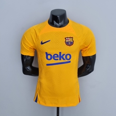 Camisa player version Barcelona Training 22/23