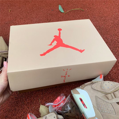 Tênis Travis Scott x Air Jordan 6 na internet