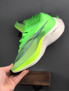 Nike ZoomX Vaporfly Next% na internet