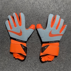 Luva De Goleiro Nike Phantom Elite