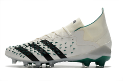 Chuteira Adidas Predator Freak .1 AG - comprar online