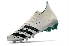 Imagem do Chuteira Adidas Predator Freak .1 AG