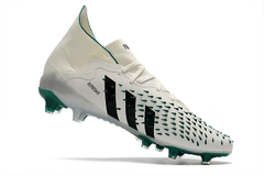 Chuteira Adidas Predator Freak .1 AG