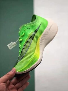 Nike ZoomX Vaporfly Next% Verde na internet