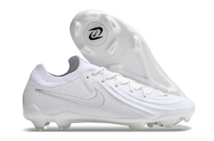 Chuteira Campo Nike Phantom Luna Elite Fg