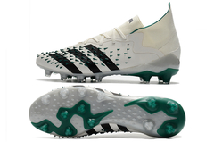 Chuteira Adidas Predator Freak .1 AG na internet