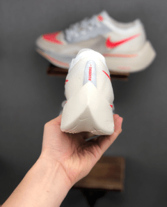 Nike ZoomX Vaporfly Next% - Sport Shoe