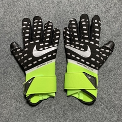 Luva De Goleiro Nike Phantom Elite - comprar online