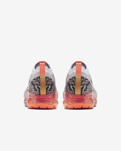 Imagem do TÊNIS NIKE AIR VAPORMAX FLYKNIT 3 BRANCO LARANJA