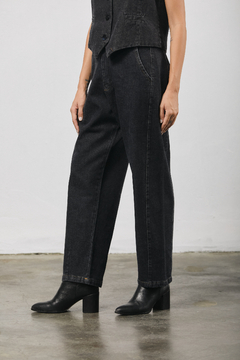 PANTALON JEANIAL - NEGRO