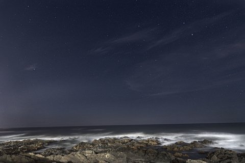 Goris Menendez. Nocturna Rocas, 67 x 100 cm