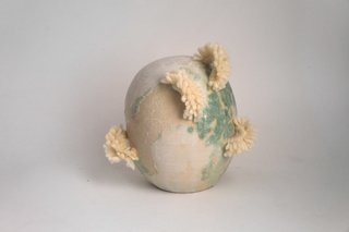 Agustina Garrigou. Potatoide V.A.H., diam. 20 cm.