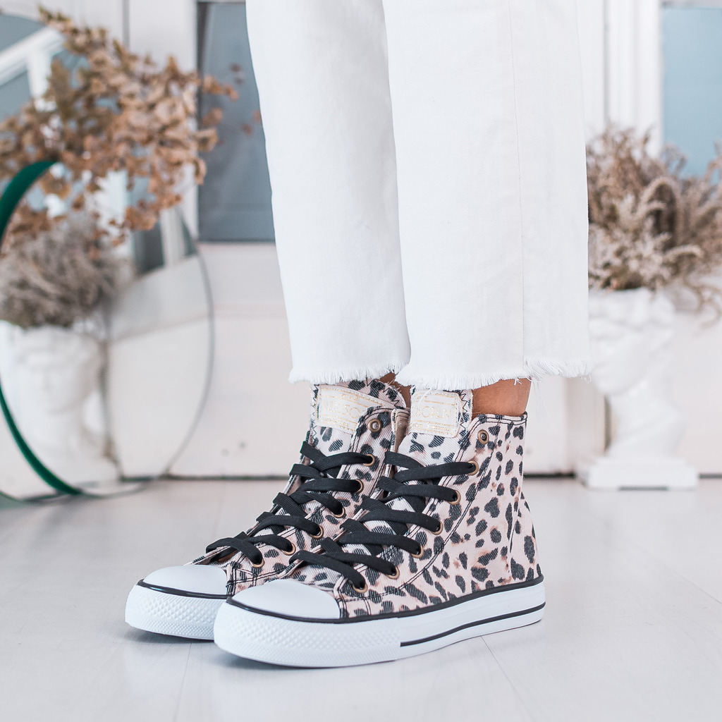 Zapatillas de lona animal print de mujer. Alta calidad y diseno mod