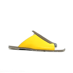 Flat UP, couro azeitona e citrus, sola borrachas recicladas. Ref. 003.707. SOB ENCOMENDA