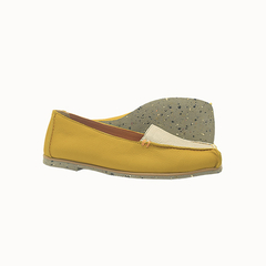 New Mocassim, couro soft citrus e macadâmia. Sola borracha reciclada. Ref. 004.1108 na internet