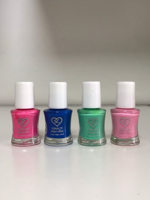 Esmalte de uñas color pastel millanel