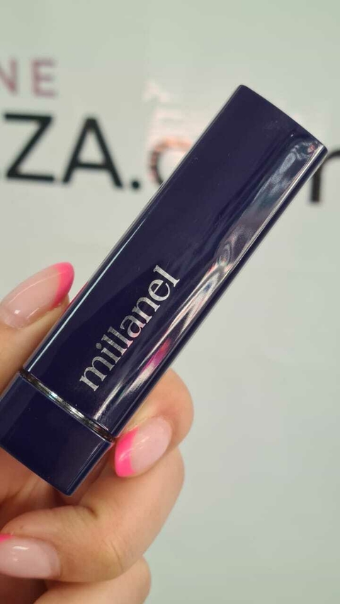 Labial Millanel ultra fijación