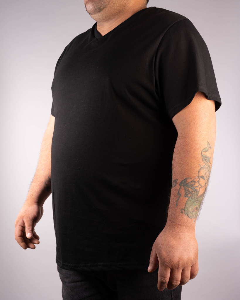 Remeras cuello cheap v hombre