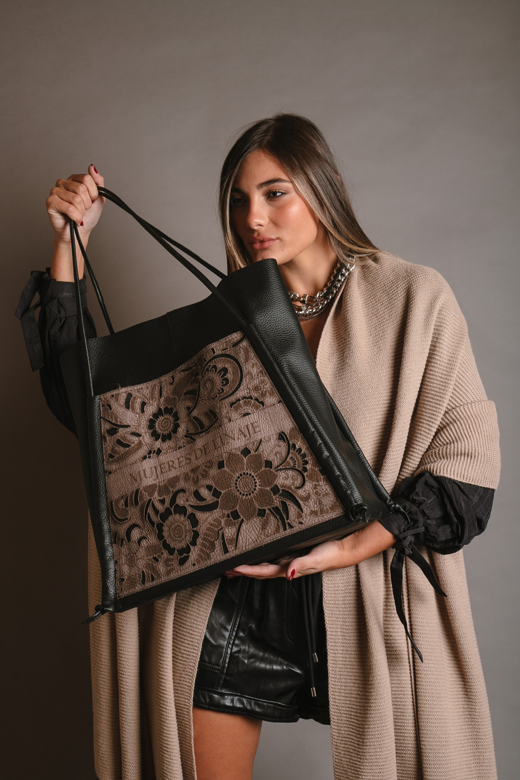 CARTERA TOTE MDL CARTERAS MUJERES DE LINAJE