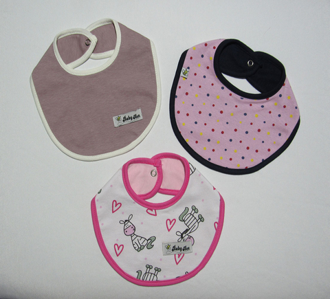 Kit com 3 Babadores Zebrinha, Bolinha e Lilás