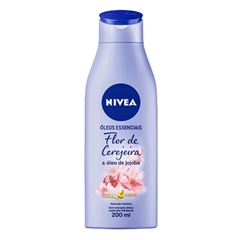 Loção Hidratante Óleos Essenciais Flor de Cerejeira & Óloe de Jojoba Nivea 200ml