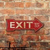Chapa rústica Flecha Exit Way Out - comprar online