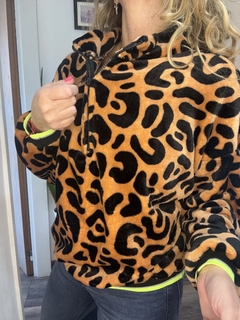 Buzo osito Leopardo con fluo - comprar online