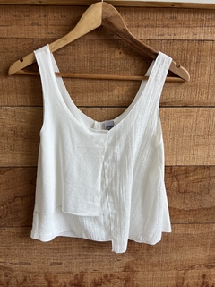 MUSCULOSA RECORTES BLANCA