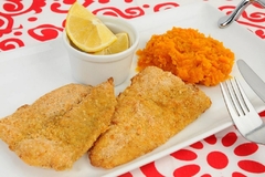 Milanesa de merluza con pure "Cookly"