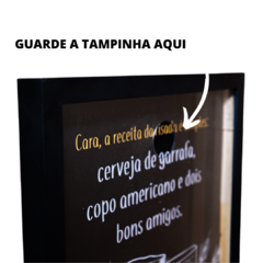 QUADRO PORTA TAMPINHAS FRASE RECEITA DA RISADA na internet