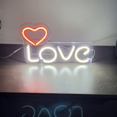 Placa Neon Led de Mesa Love na internet