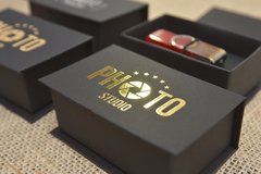 Kit com 30 Caixas de Pen Drive Dourado - Caixas e Brindes