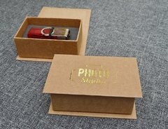 Kit com 100 Caixas de Pen Drive Kraft gravação Dourada - comprar online