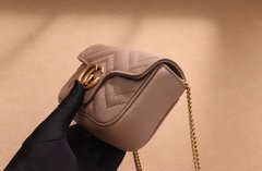 Bolsa Gucci Marmont Super Mini Nude Italiana - comprar online