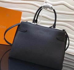 Bolsa Louis Vuitton Lockme Day Italiana na internet