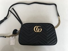 Bolsa Gucci GG Marmont Tiracolo Média Preta Italiana