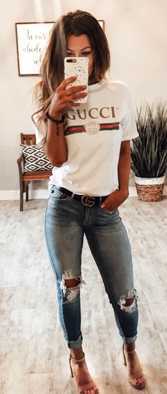 T-Shirt Gucci Oversized Feminina Branca Italiana - comprar online