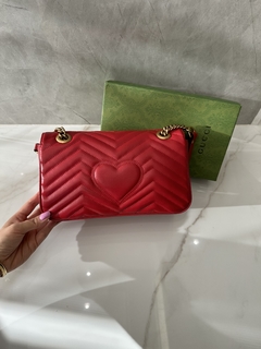 Imagem do Bolsa Gucci Marmont Pequena Shoulder Vermelha Italiana