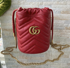 Bolsa Gucci Bucket Pequena Vermelha Italiana