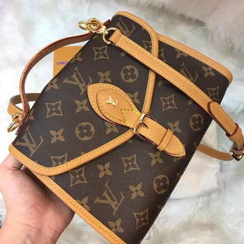 Bolsa Louis Vuitton Ivy Pequena Monogram Italiana