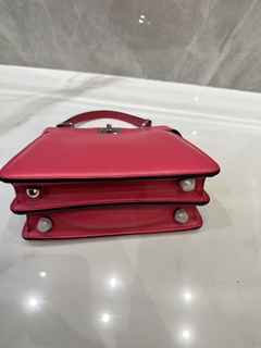 Bolsa Fendi Peekaboo Pequena Pink Italiana na internet