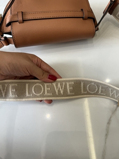 Bolsa Loewe Gate Dual Mini Caramelo Italiana na internet