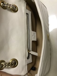 Bolsa Gucci Marmont Pequena Shoulder Branca Off White Italiana - Bolsas e Grife