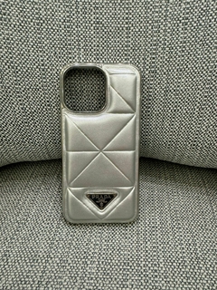 Case Iphone Prada Prata Italiana - comprar online