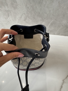 Bolsa Gucci Bucket Dionysus Mini Italiana na internet