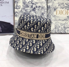 Chapéu Dior Bucket D-Oblique Azul Aba Pequena Italiana
