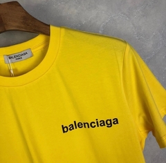 Camiseta Balenciaga Amarela Minnei Italiana - comprar online
