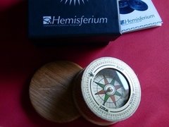 Brújula Náutica de madera - Hemisferium - comprar online
