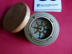 Brújula Náutica de madera - Hemisferium - Máquinas de Mirar