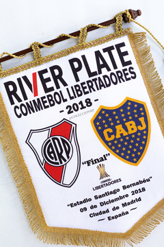 Imagen de BANDERIN OFICIAL FINAL LIBERTADORES 2018 MADRID